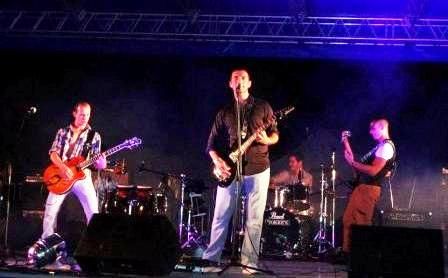 PicsArt_07-31-09.31.11