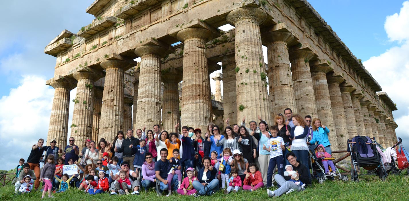 le avventure dei vacanzieri del sorriso partono dal Tempio di Poseidone a Paestum le avventure dei vacanzieri del sorriso partono dal Tempio di Poseidone a Paestum