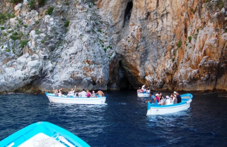 entrate_voi,_oppure,_noi...